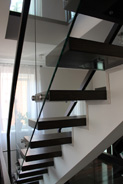 Лестницы со стеклянным ограждением. Изображение 102